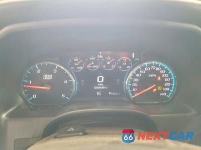 Zdjęcie 9 z 12 samochodu: 2018 GMC SIERRA K2500 DENALI VIN:1GT12UEY4JF275924 - miniatura