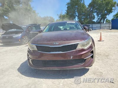Piąte zdjęcie samochodu w środku: 2016 KIA OPTIMA LX VIN:5XXGT4L36GG105346 - miniatura