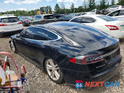 Drugie zdjęcie samochodu z przodu: 2015 TESLA MODEL S VIN:5YJSA1E20FF106612 - miniatura