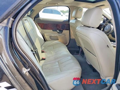 Zdjęcie 10 z 13 samochodu: 2013 JAGUAR XJ VIN:SAJWJ1CD9D8V47286 - miniatura
