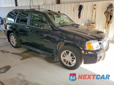 Czwarte zdjęcie samochodu z boku: 2008 GMC ENVOY DENALI VIN:1GKET63M282137332 - miniatura