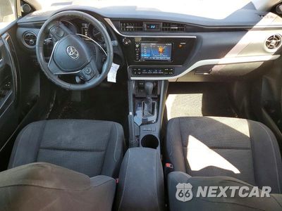 Zdjęcie 8 z 13 samochodu: 2017 TOYOTA COROLLA IM BASE VIN:JTNKARJE8HJ535163 - miniatura