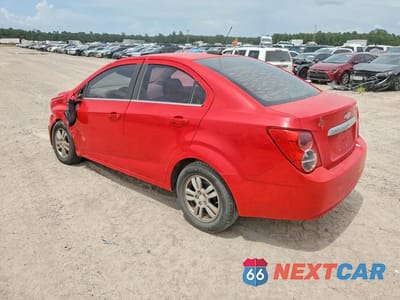 Drugie zdjęcie samochodu z przodu: 2015 CHEVROLET SONIC LT VIN:1G1JC5SHXF4136576 - miniatura