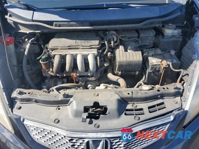 Zdjęcie 11 z 12 samochodu: 2011 HONDA FIT VIN:JHMGE8G32BS007729 - miniatura