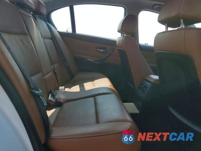 Zdjęcie 10 z 12 samochodu: 2011 BMW 328 XI VIN:WBAPK7C57BA821602 - miniatura