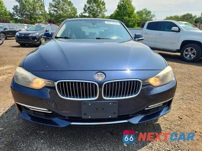 Piąte zdjęcie samochodu w środku: 2013 BMW 328 XI SULEV VIN:WBA3B5C59DF596754 - miniatura