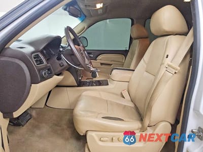 Zdjęcie 7 z 13 samochodu: 2013 GMC YUKON DENALI VIN:1GKS2EEFXDR300955 - miniatura