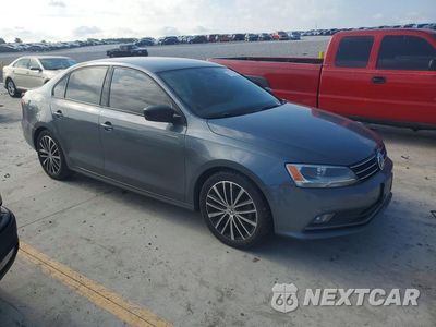 Czwarte zdjęcie samochodu z boku: 2016 VOLKSWAGEN JETTA SPORT VIN:3VWD17AJ8GM299000 - miniatura