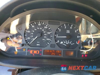 Zdjęcie 9 z 12 samochodu: 2003 BMW 325 I VIN:WBAAZ33453PH34381 - miniatura