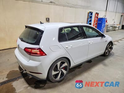 Trzecie zdjęcie samochodu z tyłu: 2019 VOLKSWAGEN GTI S/SE/AUTOBAHN/RABBIT EDITION VIN:3VW5T7AU0KM029826 - miniatura