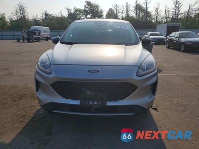 Piąte zdjęcie samochodu w środku: 2022 FORD ESCAPE SE VIN:1FMCU9G67NUA53872 - miniatura