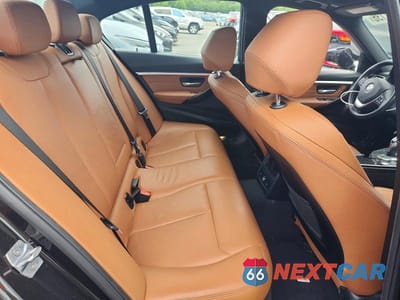 Zdjęcie 10 z 12 samochodu: 2017 BMW 330 XI VIN:WBA8D9C38HA011526 - miniatura