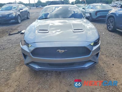 Piąte zdjęcie samochodu w środku: 2023 FORD MUSTANG VIN:1FA6P8TH5P5108669 - miniatura
