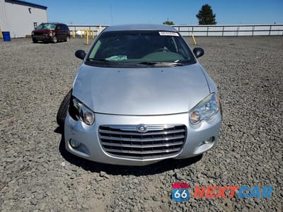 Piąte zdjęcie samochodu w środku: 2004 CHRYSLER SEBRING LXI VIN:1C3EL56R34N176232 - miniatura