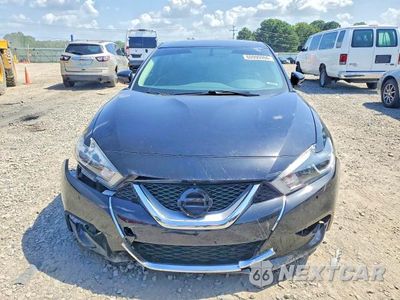 Piąte zdjęcie samochodu w środku: 2017 NISSAN MAXIMA 3.5 SV VIN:1N4AA6AP5HC369789 - miniatura