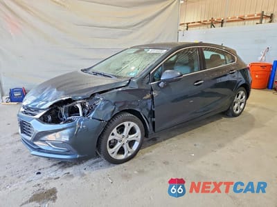 2018 CHEVROLET CRUZE PREMIER 3G1BF6SM7JS615903 - główne zdjęcie licytacji z USA - miniatura