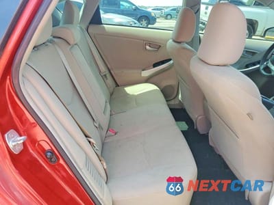 Zdjęcie 10 z 12 samochodu: 2015 TOYOTA PRIUS TWO VIN:JTDKN3DU3F0402094 - miniatura