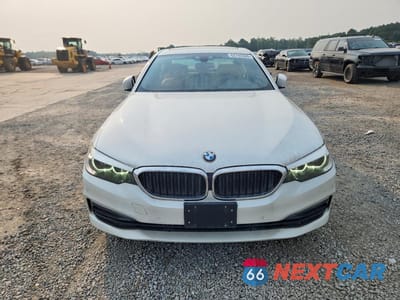 Piąte zdjęcie samochodu w środku: 2019 BMW 530 I VIN:WBAJA5C51KBX87809 - miniatura