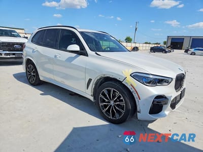 Czwarte zdjęcie samochodu z boku: 2022 BMW X5 XDRIVE40I VIN:5UXCR6C08N9J88883 - miniatura