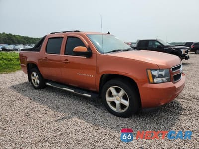 Czwarte zdjęcie samochodu z boku: 2007 CHEVROLET AVALANCHE K1500 VIN:3GNEK12387G111308 - miniatura
