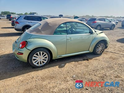 Trzecie zdjęcie samochodu z tyłu: 2008 VOLKSWAGEN NEW BEETLE CONVERTIBLE SE VIN:3VWRF31Y78M411557 - miniatura
