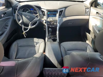 Zdjęcie 8 z 13 samochodu: 2012 HYUNDAI SONATA HYBRID VIN:KMHEC4A49CA037015 - miniatura