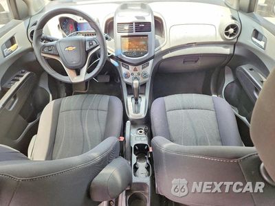 Zdjęcie 8 z 12 samochodu: 2013 CHEVY SONIC LT VIN:1G1JC5SB6D4226378 - miniatura