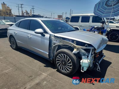 Czwarte zdjęcie samochodu z boku: 2025 HYUNDAI SONATA HYBRID SEL VIN:KMHL34JJ8SA115196 - miniatura