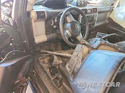 Zdjęcie 8 z 12 samochodu: 2010 TOYOTA FJ CRUISER BASE VIN:JTEBU4BF1AK085504 - miniatura