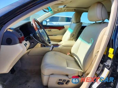 Zdjęcie 7 z 12 samochodu: 2011 LEXUS LS 460 VIN:JTHCL5EF2B5009253 - miniatura