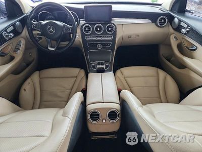Zdjęcie 8 z 12 samochodu: 2016 MERCEDES-BENZ C 300 VIN:55SWF4JB7GU155669 - miniatura