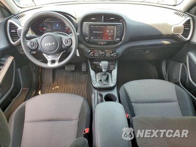 Zdjęcie 8 z 12 samochodu: 2022 KIA SOUL LX VIN:KNDJ23AU9N7800831 - miniatura