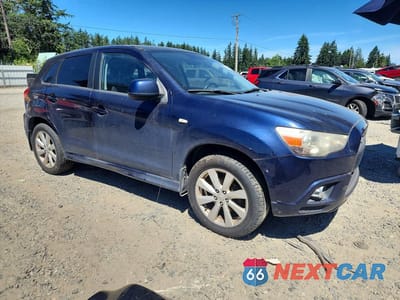 Czwarte zdjęcie samochodu z boku: 2012 MITSUBISHI OUTLANDER SPORT SE VIN:JA4AR4AU0CZ003347 - miniatura
