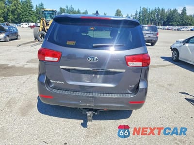 Zdjęcie 6 z 13 samochodu: 2017 KIA SEDONA LX VIN:KNDMB5C12H6336822 - miniatura