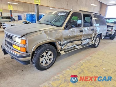 1999 CHEVROLET SUBURBAN K1500 1GNFK16R4XJ443652 - główne zdjęcie licytacji z USA - miniatura
