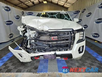 Piąte zdjęcie samochodu w środku: 2022 GMC YUKON AT4 VIN:1GKS2CKD3NR250067 - miniatura