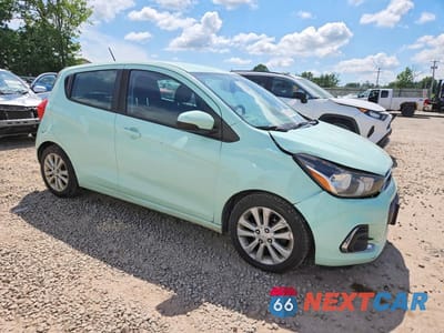 Czwarte zdjęcie samochodu z boku: 2017 CHEVROLET SPARK 1LT VIN:KL8CD6SA2HC821131 - miniatura