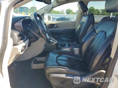 Zdjęcie 7 z 13 samochodu: 2018 CHRYSLER PACIFICA TOURING L VIN:2C4RC1BG9JR110860 - miniatura