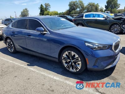 Czwarte zdjęcie samochodu z boku: 2024 BMW 530 XI VIN:WBA53FJ09RCS85076 - miniatura