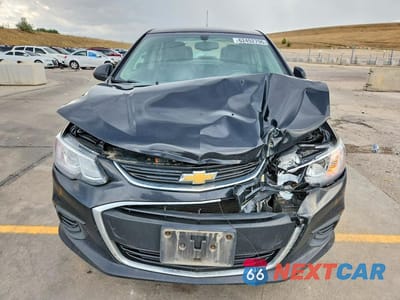 Piąte zdjęcie samochodu w środku: 2020 CHEVROLET SONIC PREMIER VIN:1G1JF5SB7L4113092 - miniatura