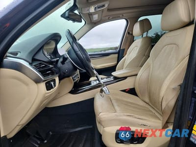 Zdjęcie 7 z 13 samochodu: 2016 BMW X5 XDR40E VIN:5UXKT0C52G0S79595 - miniatura