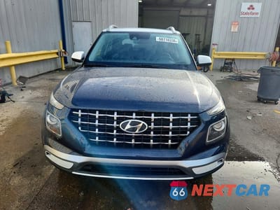 Piąte zdjęcie samochodu w środku: 2022 HYUNDAI VENUE LIMITED VIN:KMHRC8A37NU147000 - miniatura