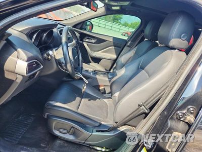 Zdjęcie 7 z 13 samochodu: 2018 JAGUAR F-PACE PREMIUM VIN:SADCJ2FN3JA244038 - miniatura