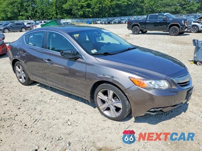 Czwarte zdjęcie samochodu z boku: 2013 ACURA ILX 20 PREMIUM VIN:19VDE1F59DE022354 - miniatura