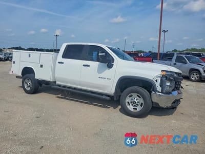Czwarte zdjęcie samochodu z boku: 2022 CHEVROLET SILVERADO K2500 HEAVY DUTY VIN:1GB1YLE77NF317562 - miniatura