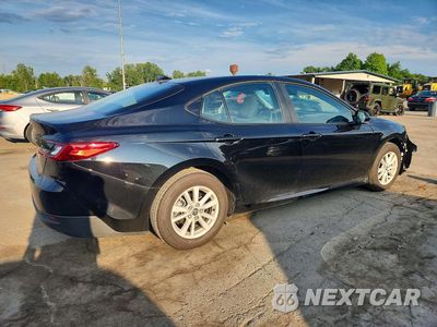 Trzecie zdjęcie samochodu z tyłu: 2026 TOYOTA CAMRY LE VIN:4T1DAACK2TU725786 - miniatura