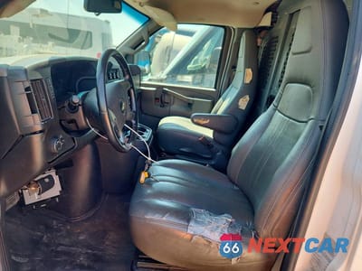 Zdjęcie 7 z 13 samochodu: 2019 CHEVROLET EXPRESS G3500 VIN:1GCZGHFG0K1360310 - miniatura