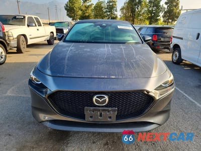 Piąte zdjęcie samochodu w środku: 2023 MAZDA 3 SELECT VIN:JM1BPAKM5P1614623 - miniatura