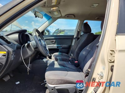 Zdjęcie 7 z 13 samochodu: 2013 KIA SOUL BASE VIN:KNDJT2A50D7770620 - miniatura