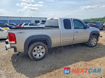 Trzecie zdjęcie samochodu z tyłu: 2008 GMC SIERRA K1500 VIN:2GTEK190981216468 - miniatura